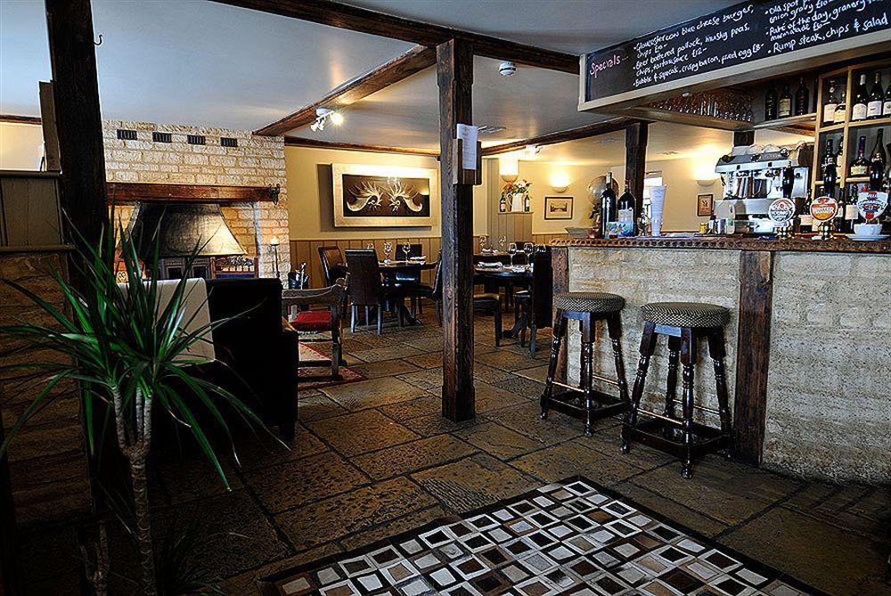 The Chequers Inn Cassington Zewnętrze zdjęcie